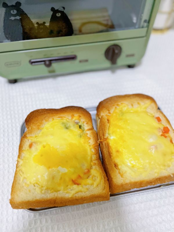 太阳蛋芝士吐司