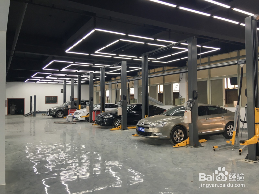 成都汽修学校学费多少