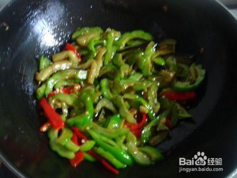苦瓜炒茄子的家常做法