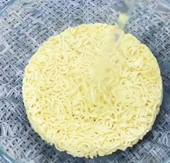 教你如何用方便面做好吃的炒面