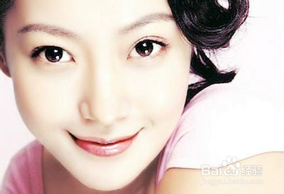 根据你的肤质去除脂肪粒黑眼圈