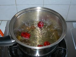 玫瑰酒酿蛋花汤