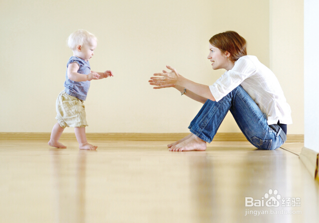一岁宝宝走路内八字怎么办