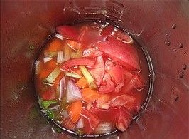 现磨豆浆机创意食谱：番茄蔬菜浓汤