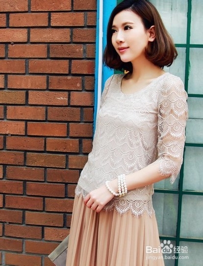 肩宽的女生穿衣搭配