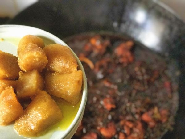 梅干菜粽子烧排骨