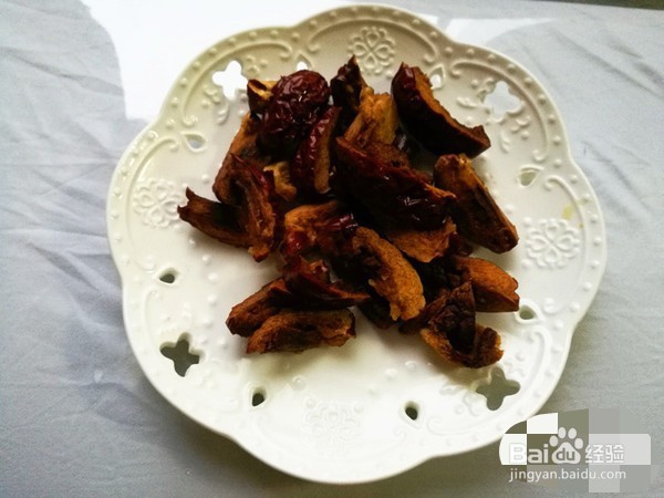 红枣桂圆煮鸡蛋甜汤的做法