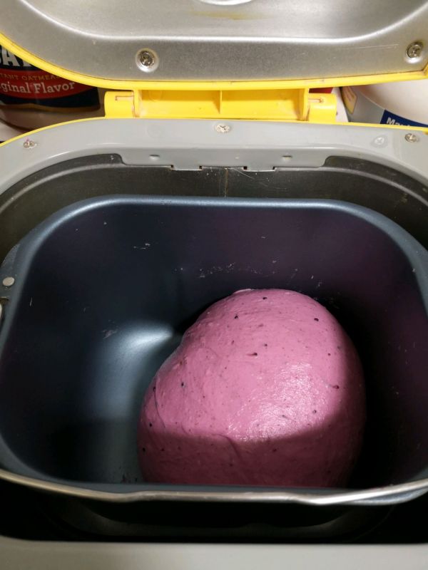 蓝莓爆浆芝士欧包