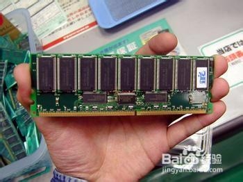 连接器专有名词：[17]DDR SDRAM
