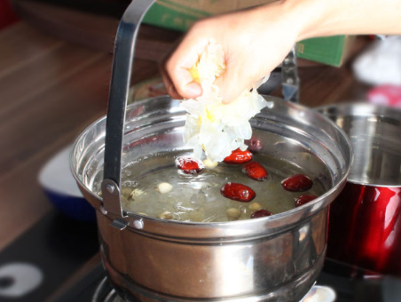 超市买的干莲子怎么吃