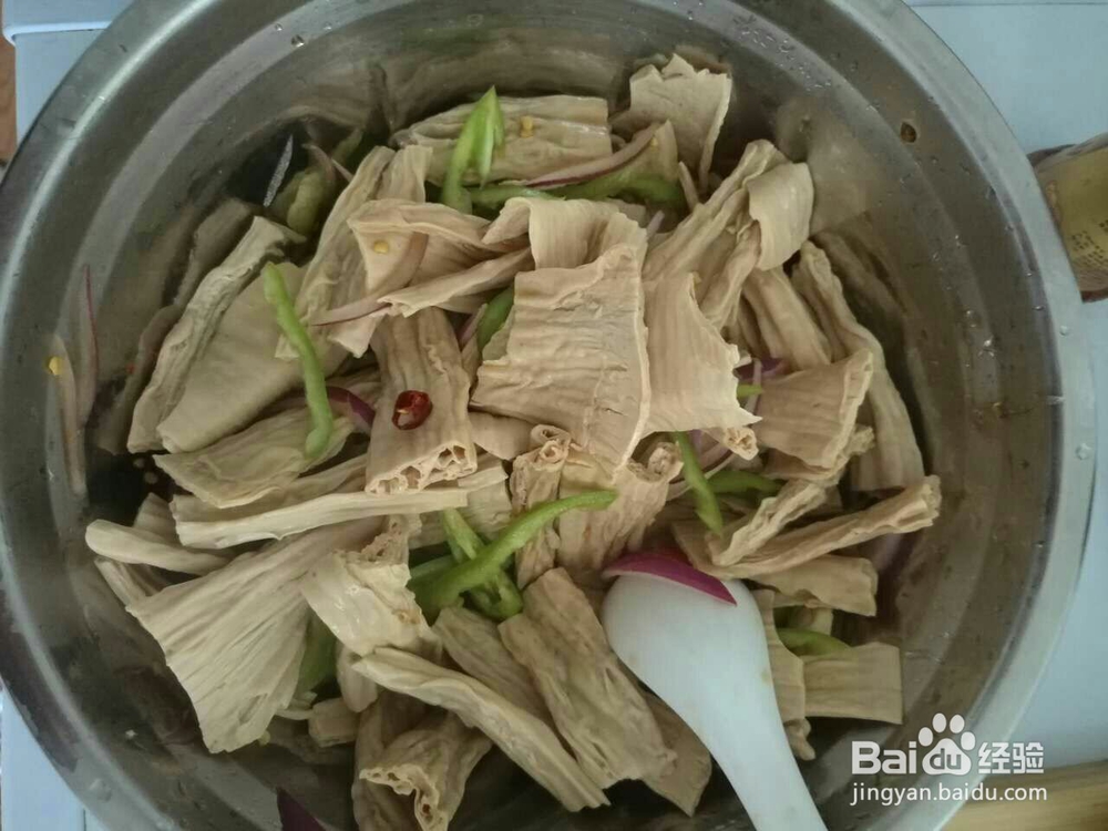 适合懒人做的凉拌豆腐皮