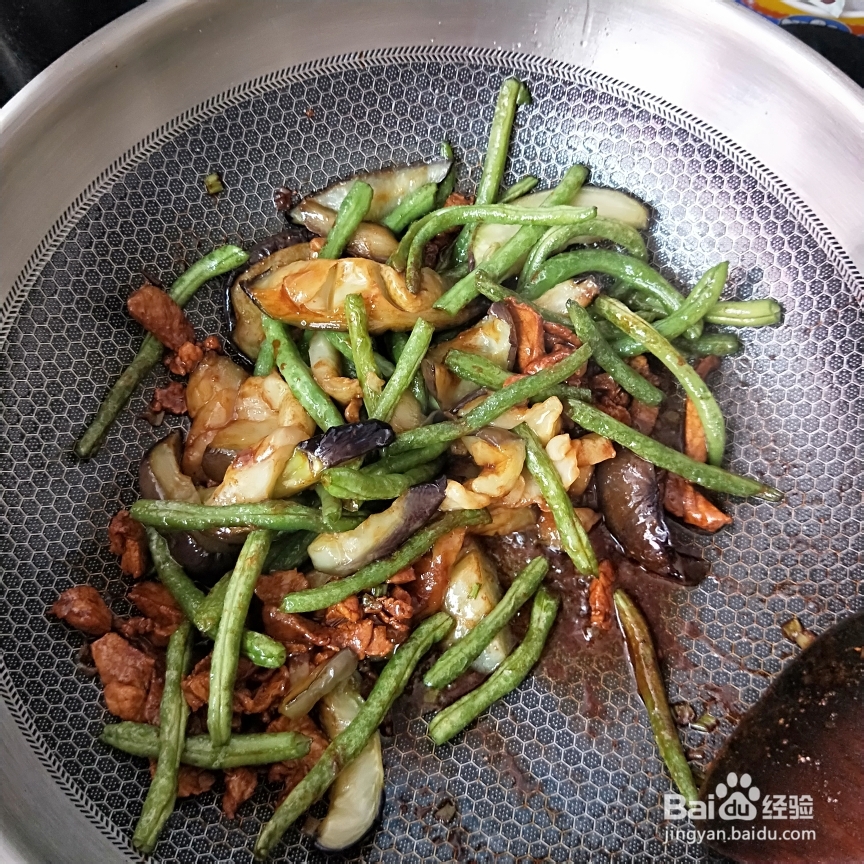 美食香气四溢的豆角烧茄子