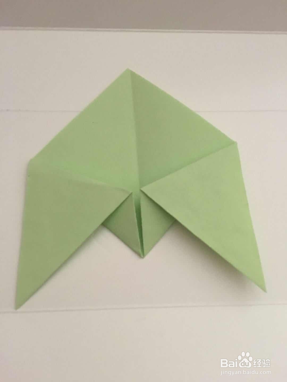 怎样用彩纸折叠一个简单的蝉