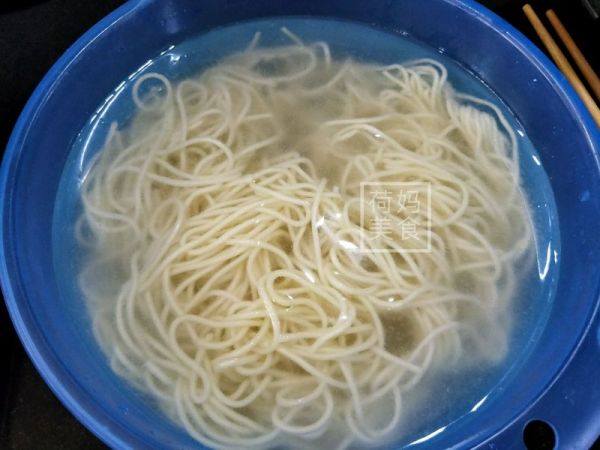 沙茶酱虾仁炒面