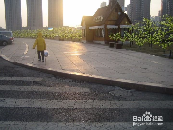 老年人怎样告诉孩子安全出行