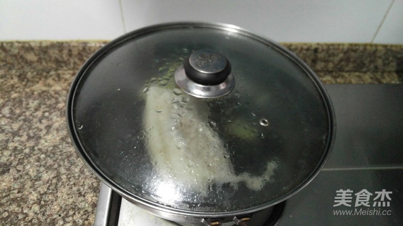 蒜泥白肉的做法