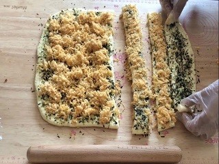 千层肉松海苔面包怎么做