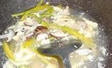 教你做黄花菜菇子蛋汤