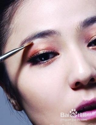 教你怎样画出美丽的新娘妆