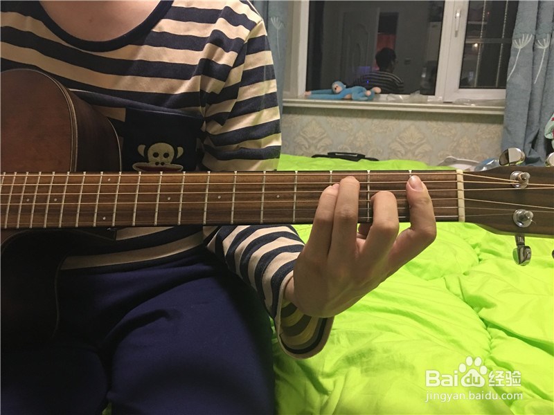 如何用吉他弹唱小幸运简单版？小幸运吉他教程