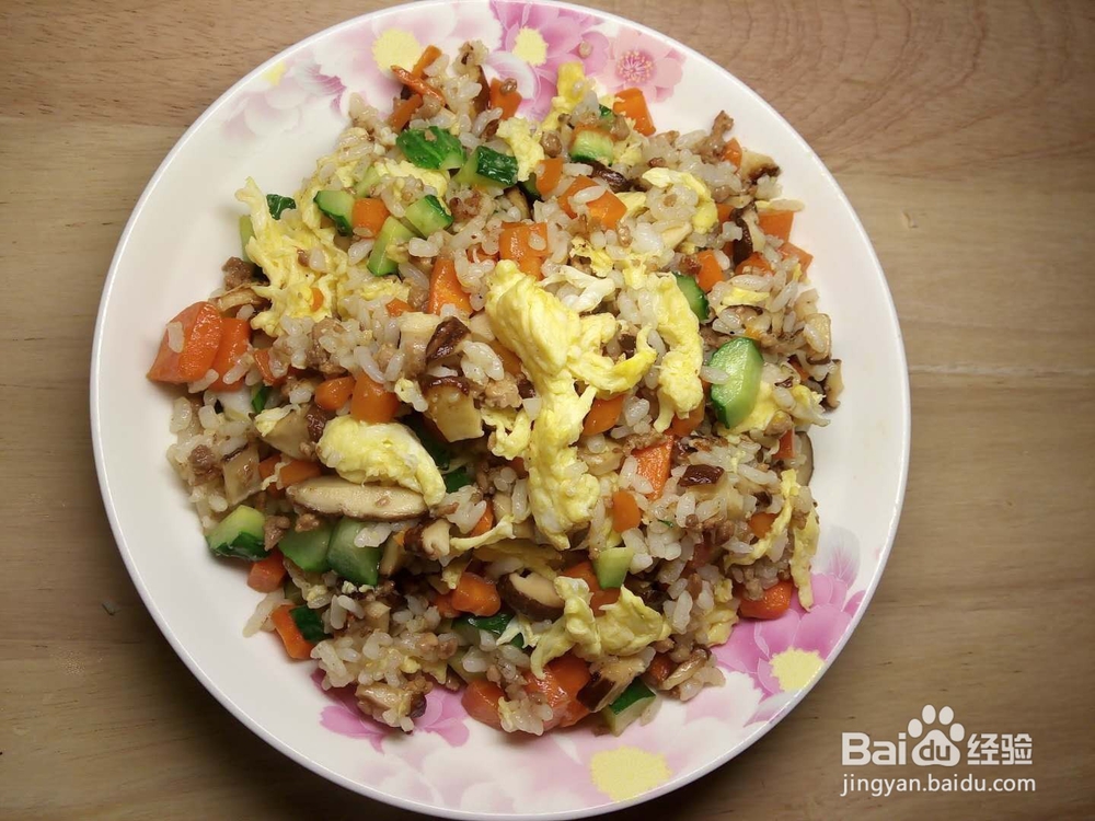 色、香、味俱全的炒米饭()