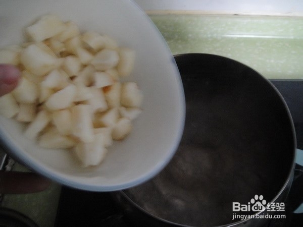 秋季润肺化痰饮品--荸荠雪梨甜品!