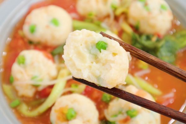 低脂茄汁鱼丸蔬菜汤