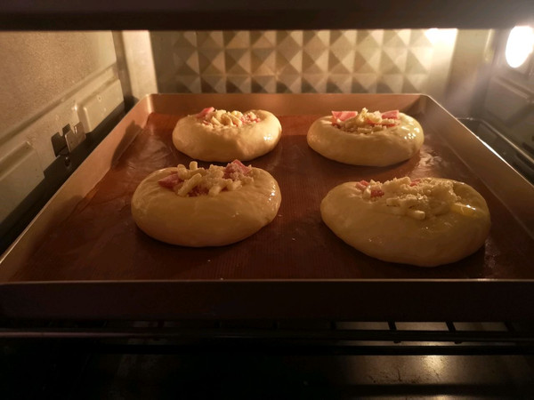 培根芝士爱心餐包