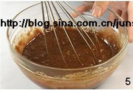 怎样在家自制熔岩巧克力蛋糕