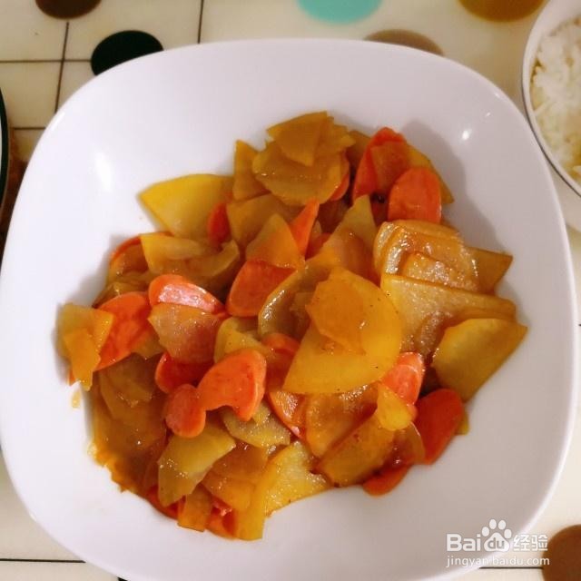 火腿肠炒土豆
