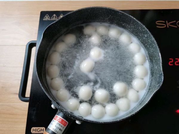 牛奶红豆糯米丸子