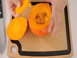 杂菇南瓜盅怎么做?