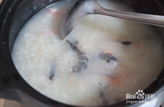 色香味俱全鲜虾粥