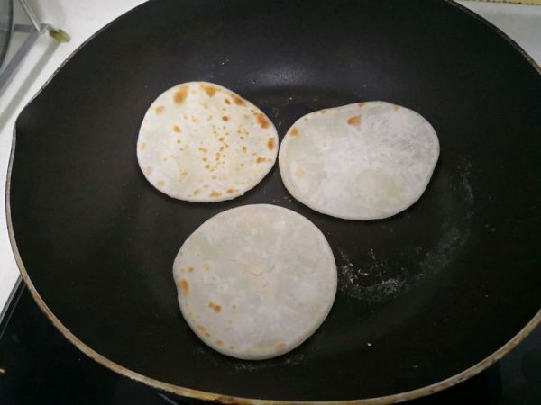 小巧精致口袋饼