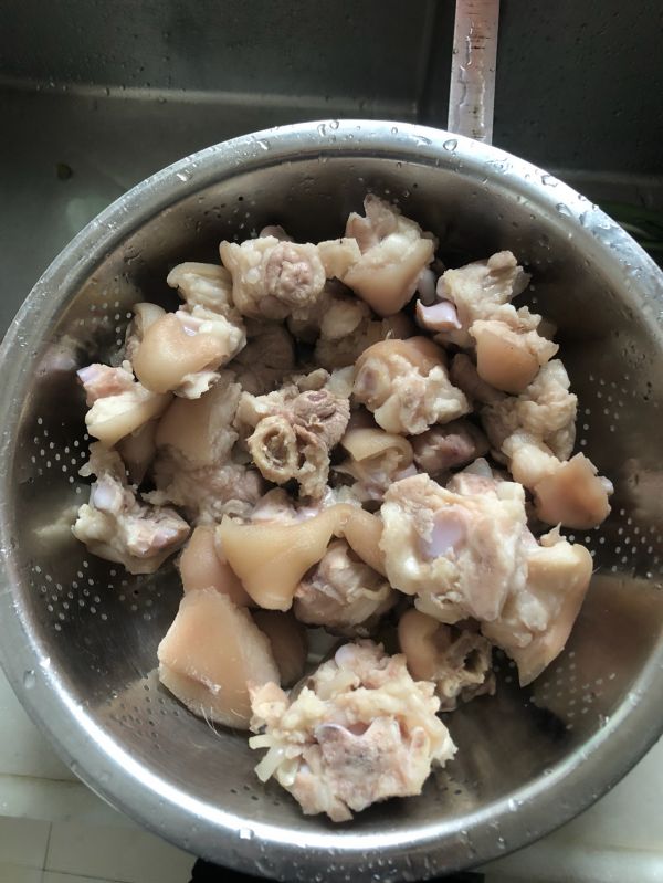 春笋酸菜炖猪脚