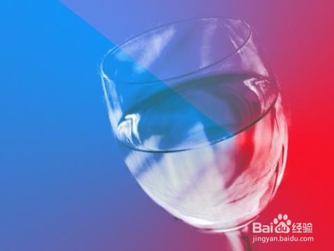 photoshop玻璃杯抠图方法