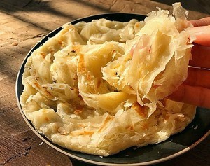 层薄如纸外酥内软的街头手抓饼怎么做