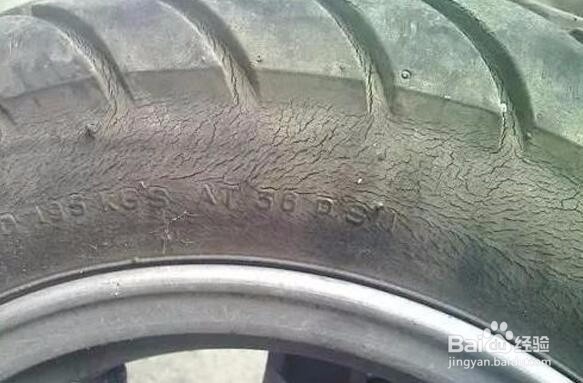<b>什么情况下轮胎应该更换</b>