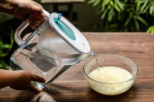 茶泡饭团配红油泡菜的做法