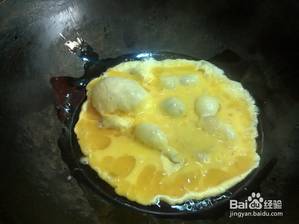 虾皮子鸡蛋炒麻椒