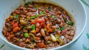 酸菜豆米汤的做法