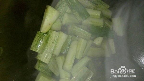 美食——炒黄瓜的家常做法
