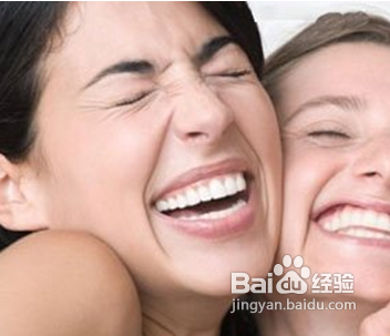 大胸MM如何预防胸部下垂