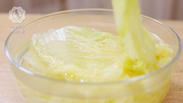 金瓜木耳白菜卷