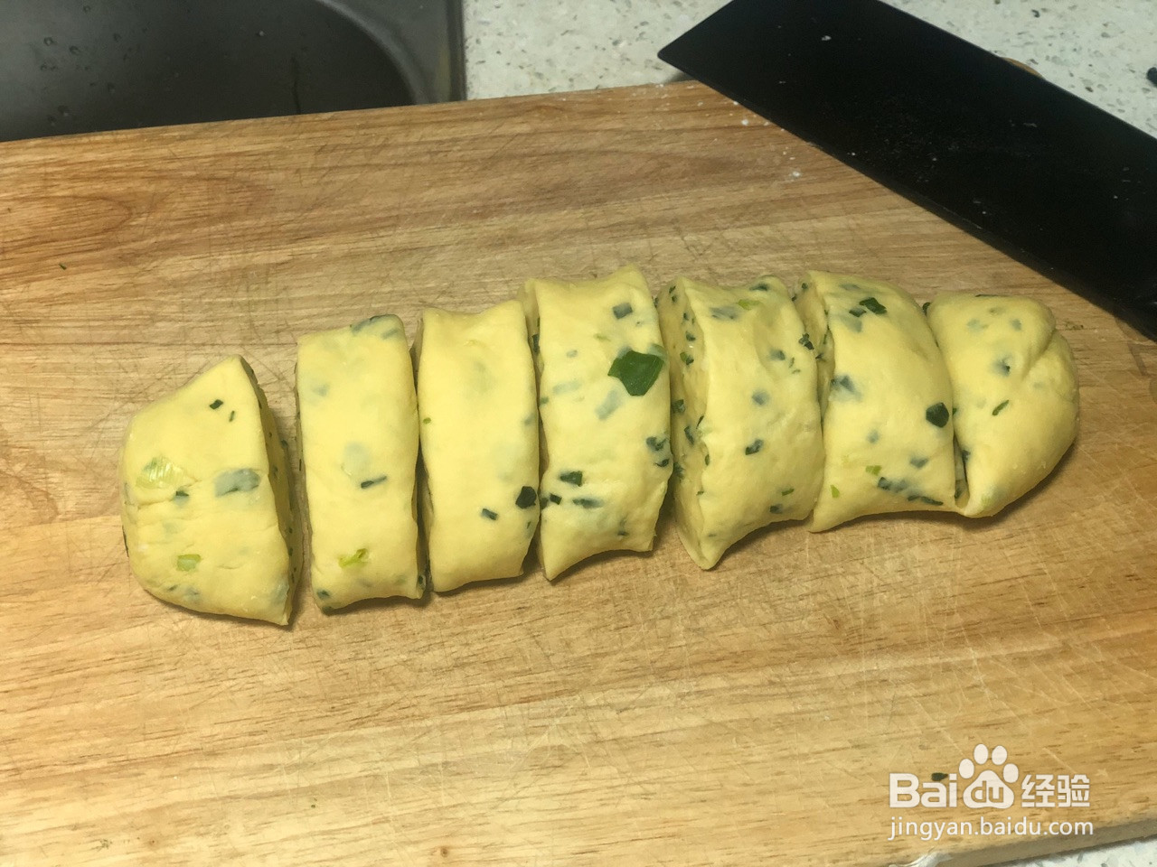 快手葱油饼的做法