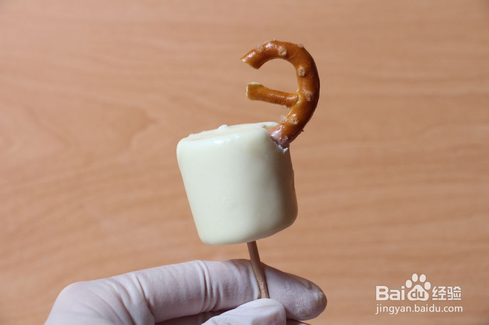 浓郁的驯鹿巧克力棉花棒棒糖