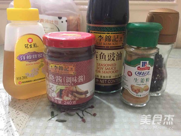 蜜汁烧排骨的做法