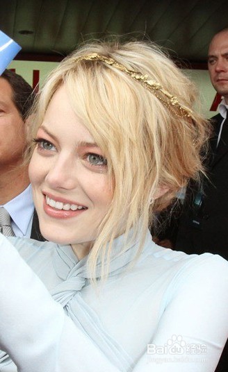 加分的头饰 秀场刮来发箍风,让你锦上添花