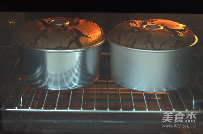 巧克力戚风蛋糕