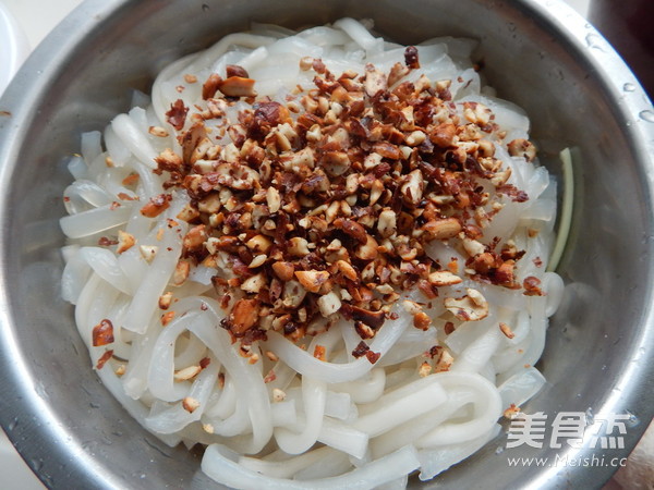 肉丝凉拌土豆粉